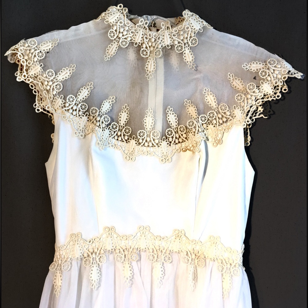 VINTAGE Ivory White Sleeveless Evening gown Lace trim Sheer High neckline Luxe - Picture 5 of 15